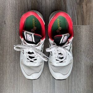 New Balance 574 Playing Card Men's Sneakers. White. Size: US 9